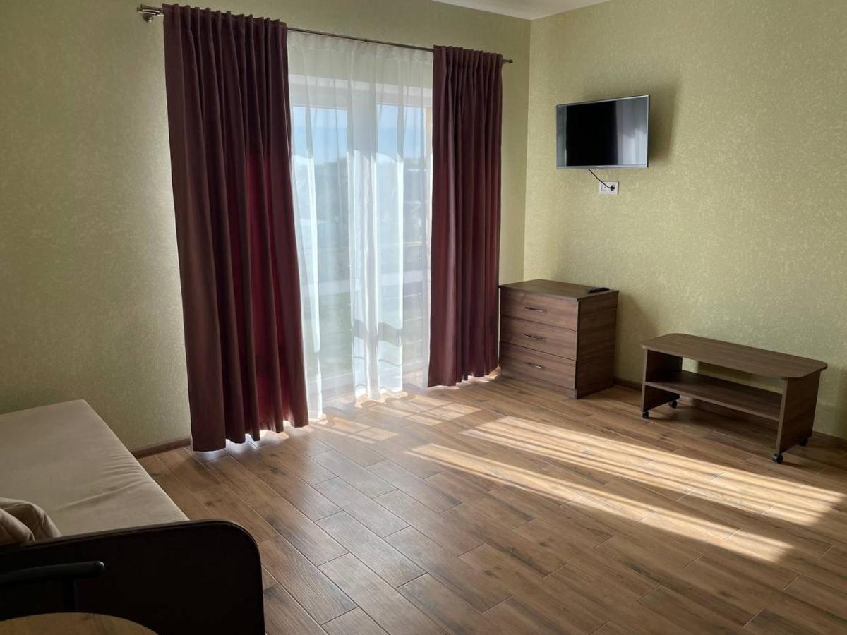 Yellow Apartment *