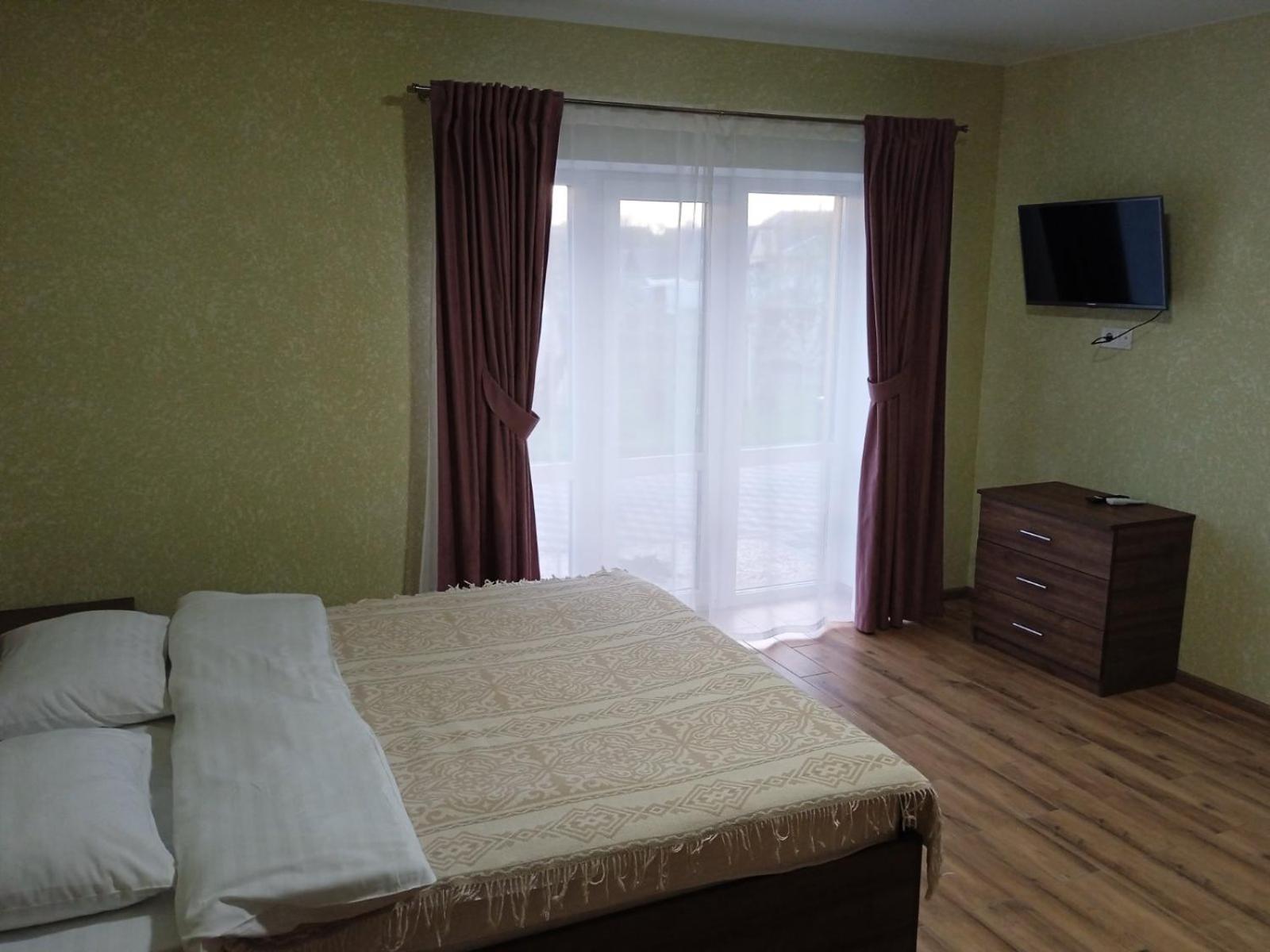 Yellow Apartment Boryspil